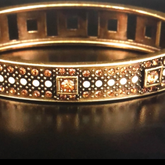 Heidi Daus Hinged Cuff Bangle **DISCOUNTED SHIPPING** - Picture 6 of 12